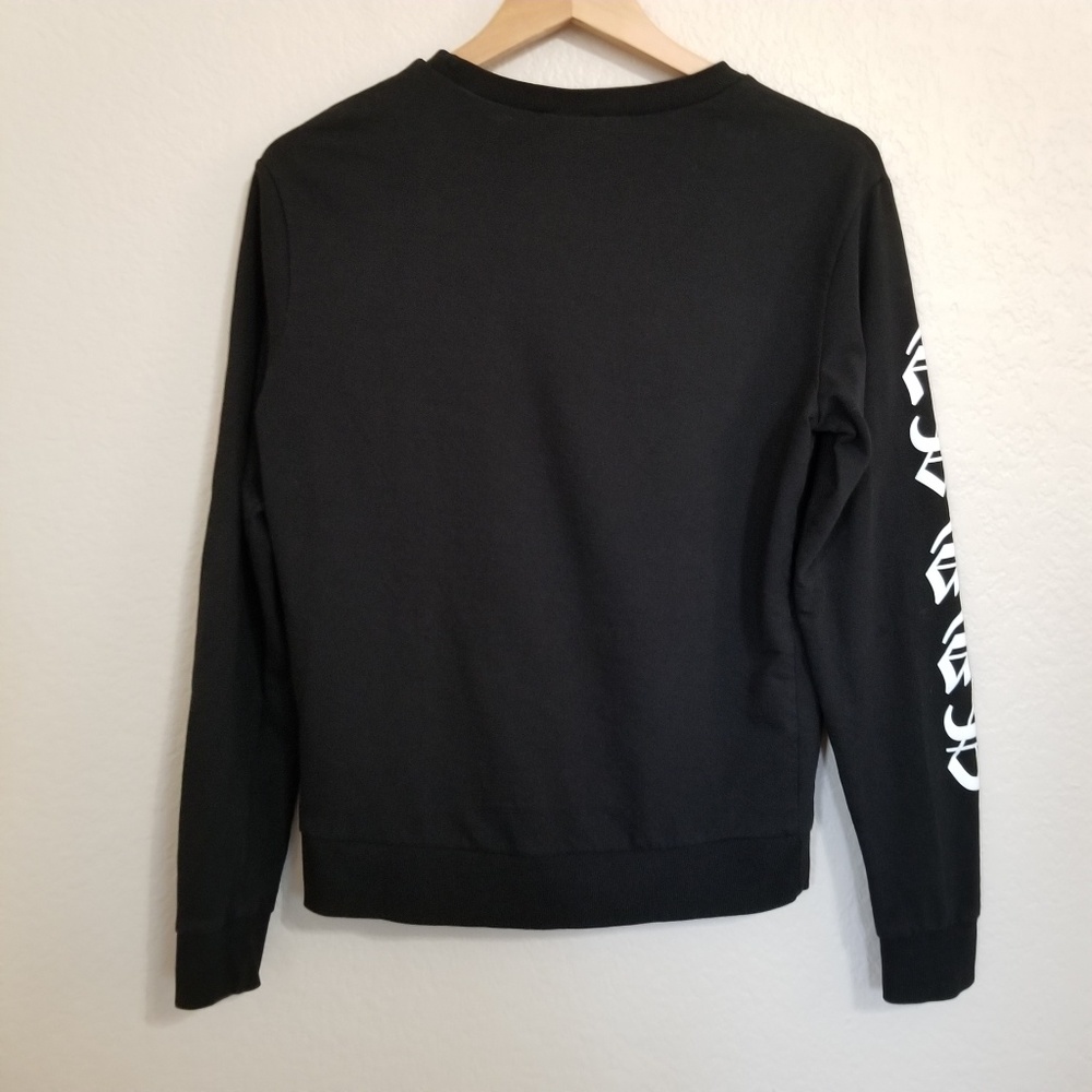 ♥ 3/$15 H&M Black Creed Band Graphic Sweatshirt - Picture 2 of 5